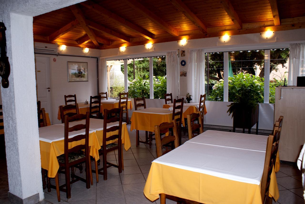 Hotel Pansion Ana Mali Lošinj Exteriér fotografie