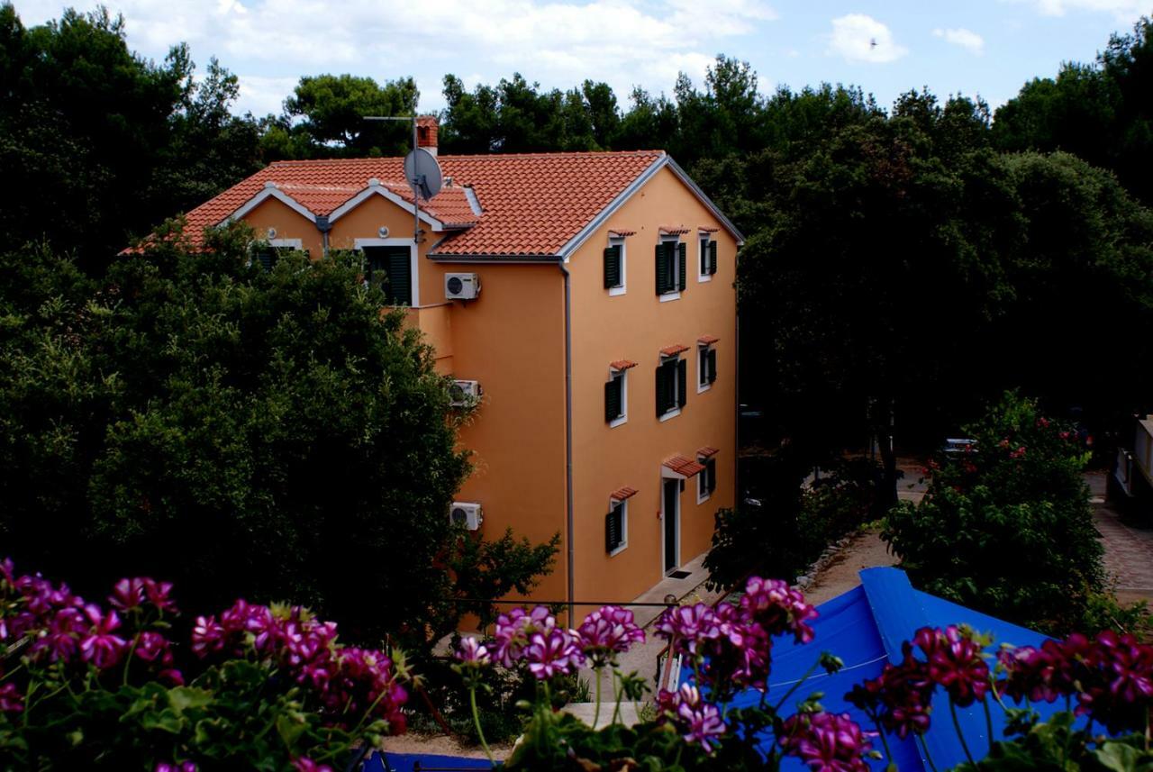 Hotel Pansion Ana Mali Lošinj Exteriér fotografie